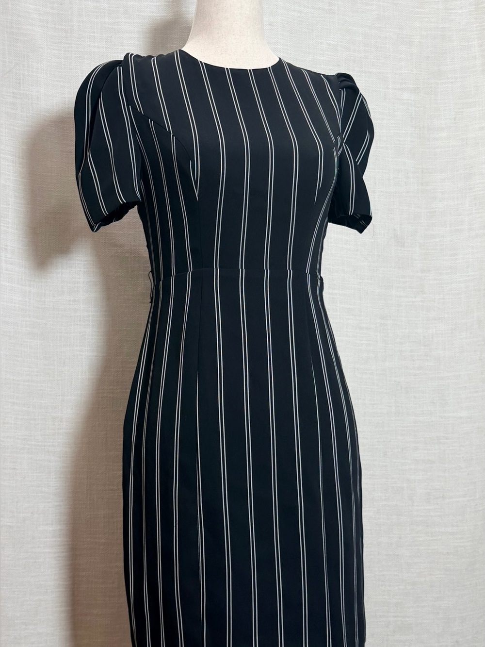Express Black Vertical Pinstripe Midi Dressrr